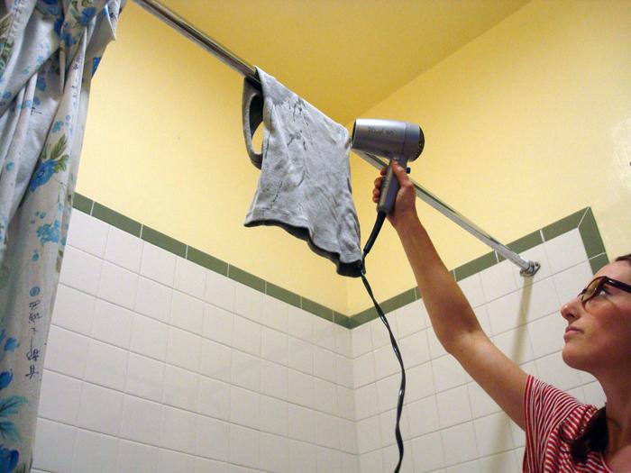 Tìm hiểu những công dụng bất ngờ của máy sấy tóc